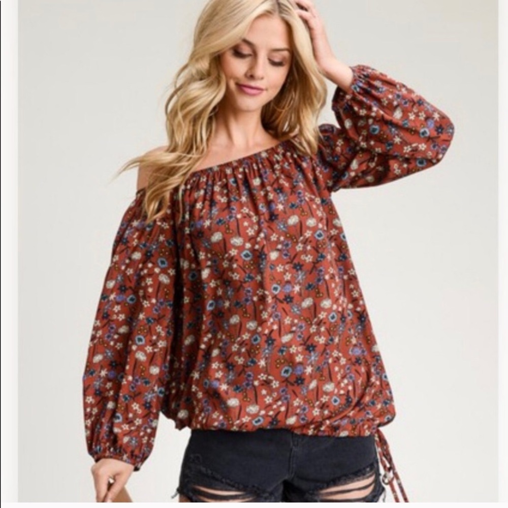 Women’s Off the Shoulder Top